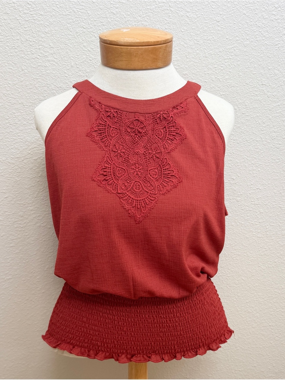 Naïf Rust/Cooper Lace detail Sleeveless Halter Top with Smocked Waist Size L